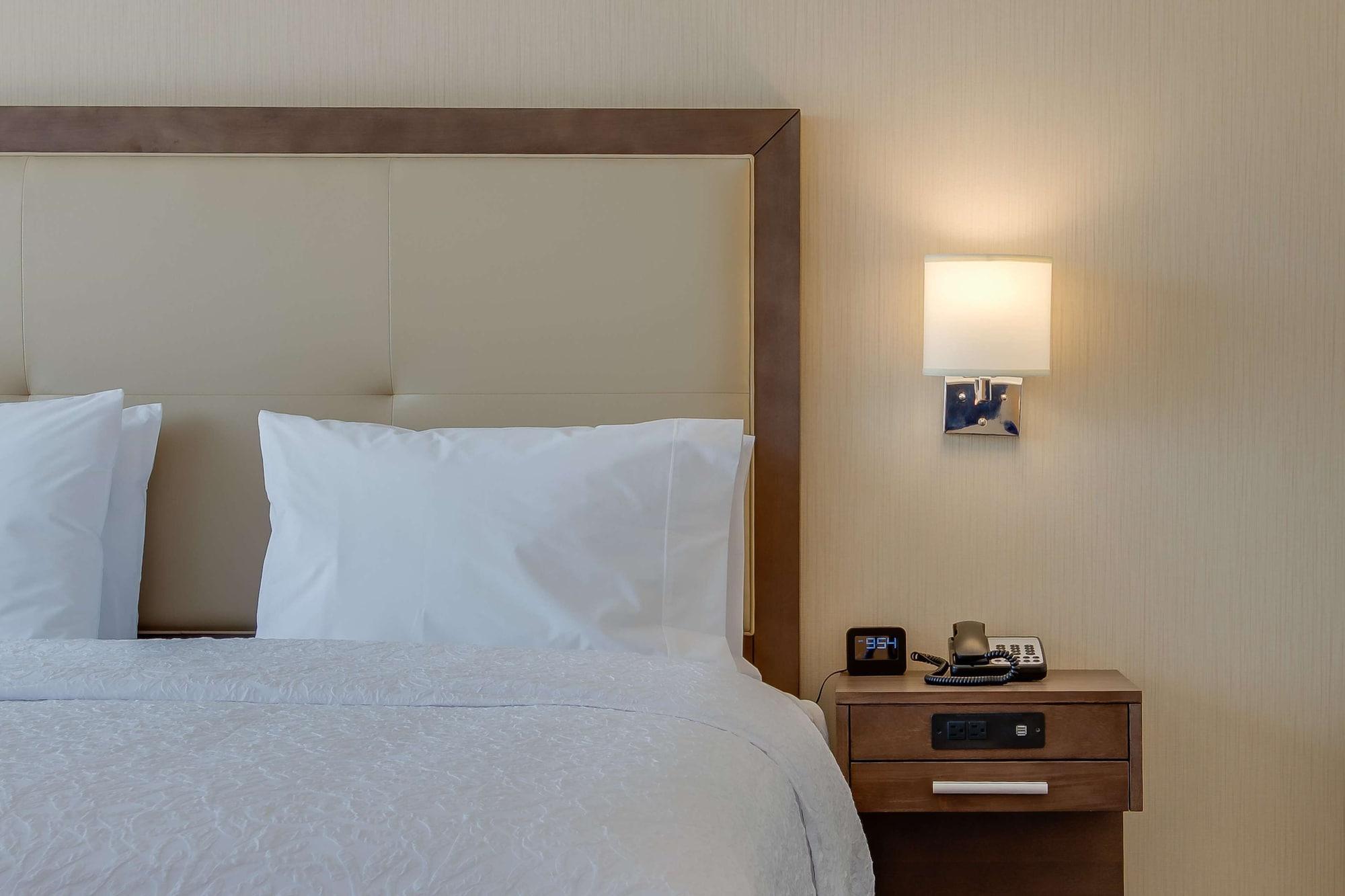 Hampton Inn & Suites Los Angeles - גלנדייל מראה חיצוני תמונה