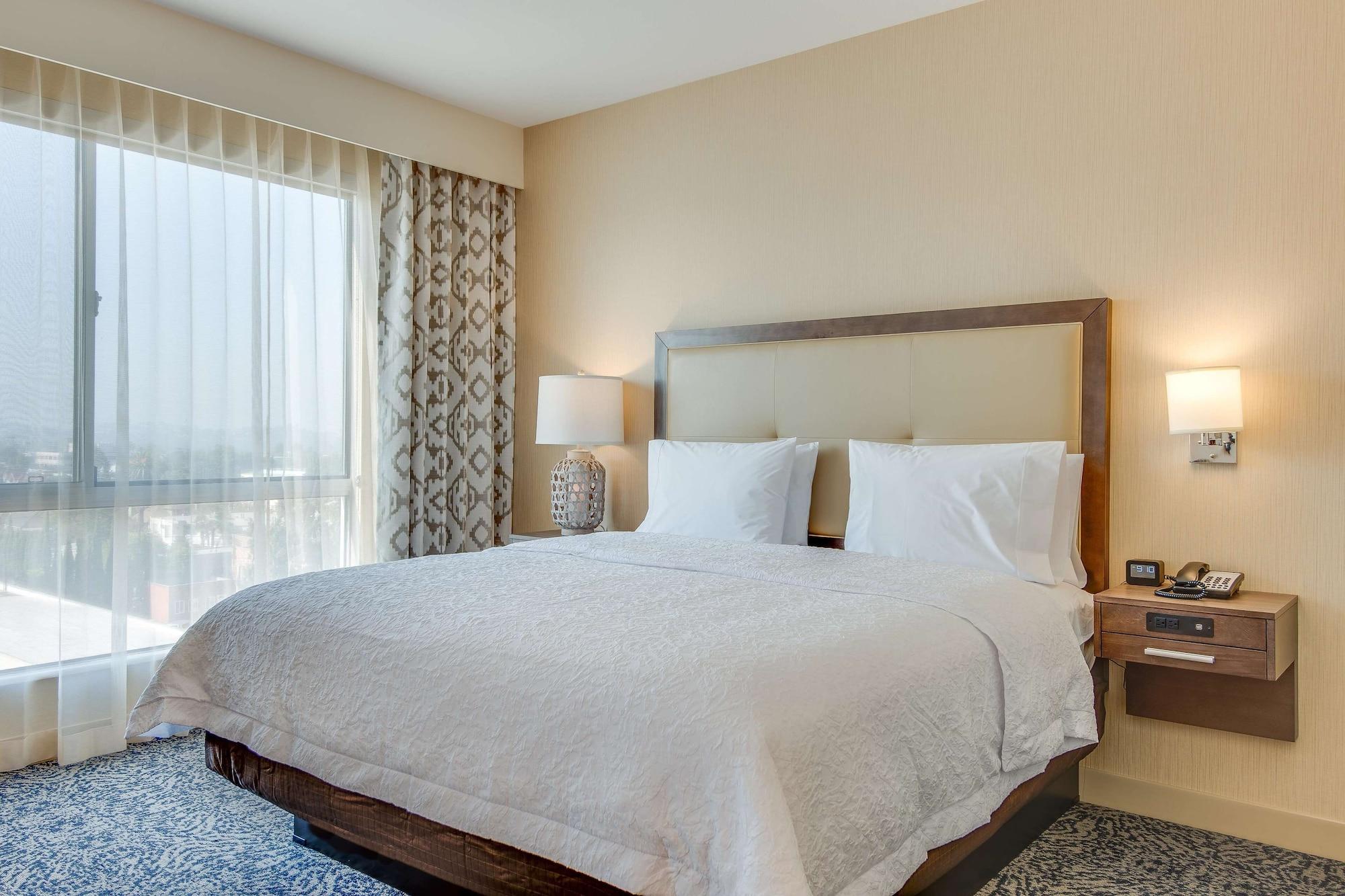 Hampton Inn & Suites Los Angeles - גלנדייל מראה חיצוני תמונה