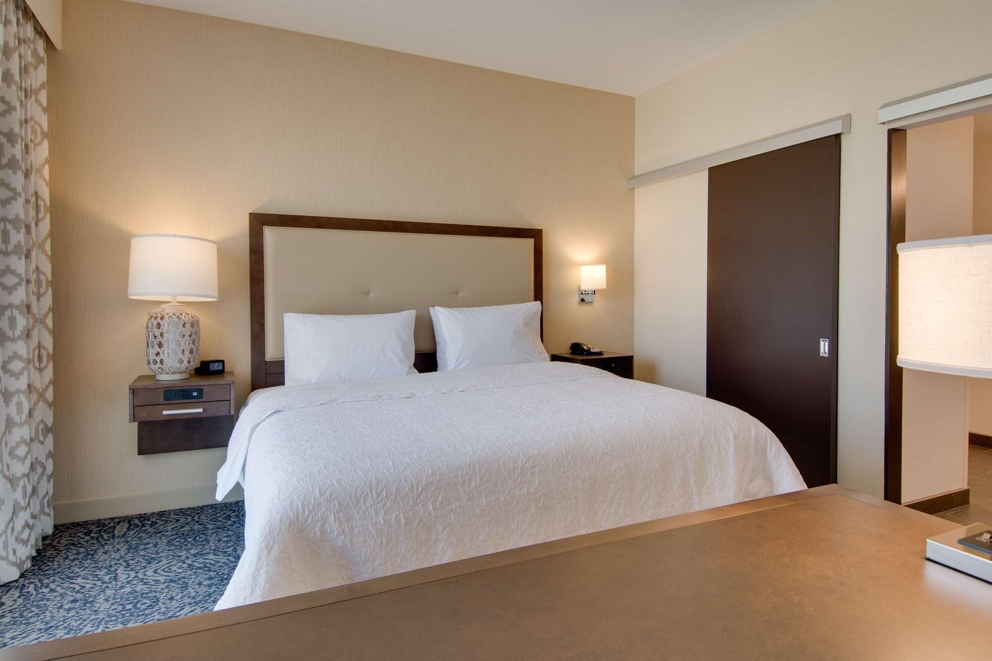 Hampton Inn & Suites Los Angeles - גלנדייל מראה חיצוני תמונה