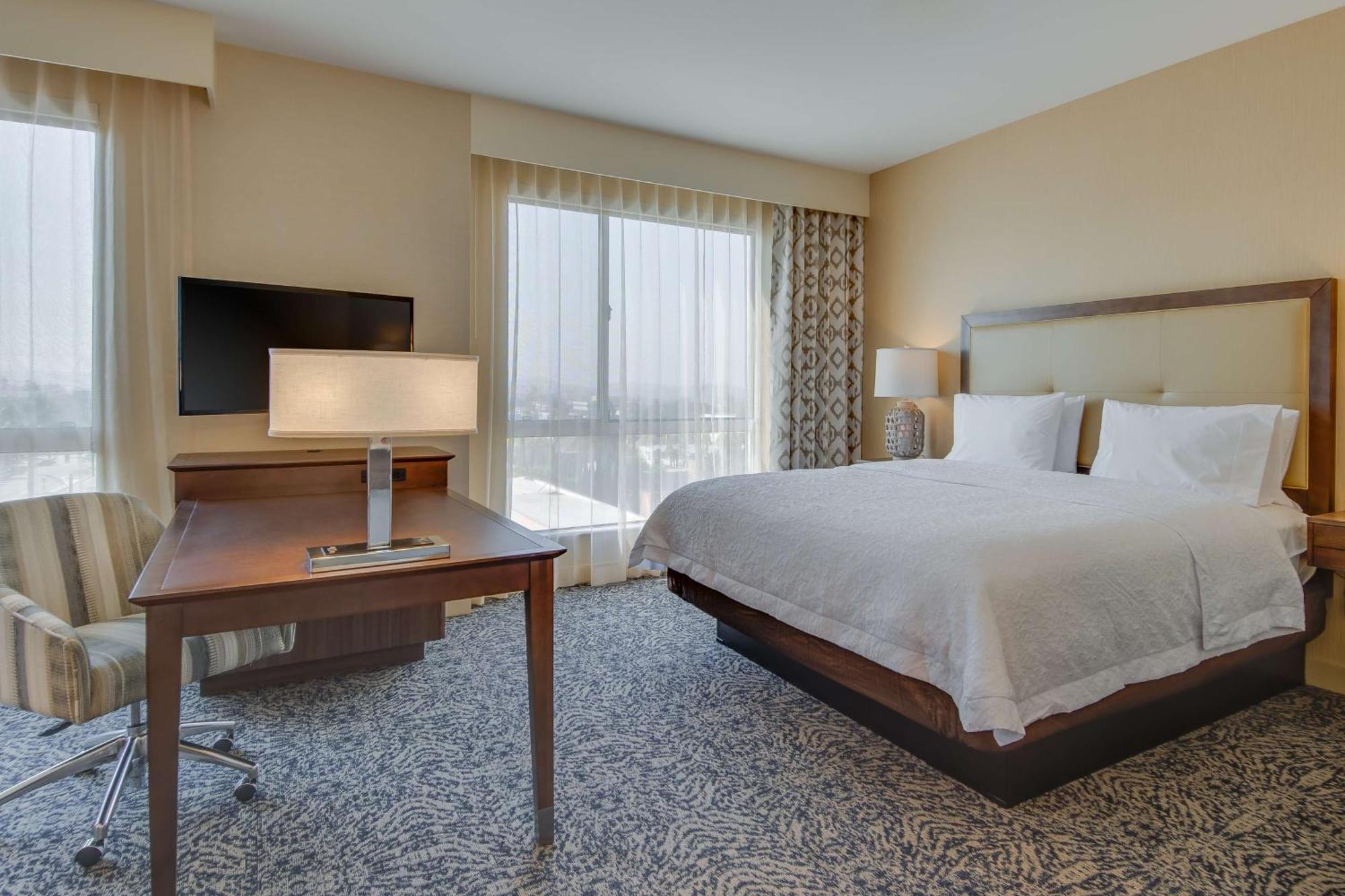 Hampton Inn & Suites Los Angeles - גלנדייל מראה חיצוני תמונה