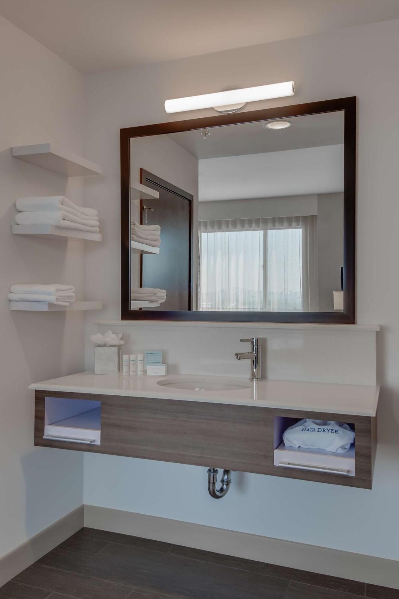 Hampton Inn & Suites Los Angeles - גלנדייל מראה חיצוני תמונה