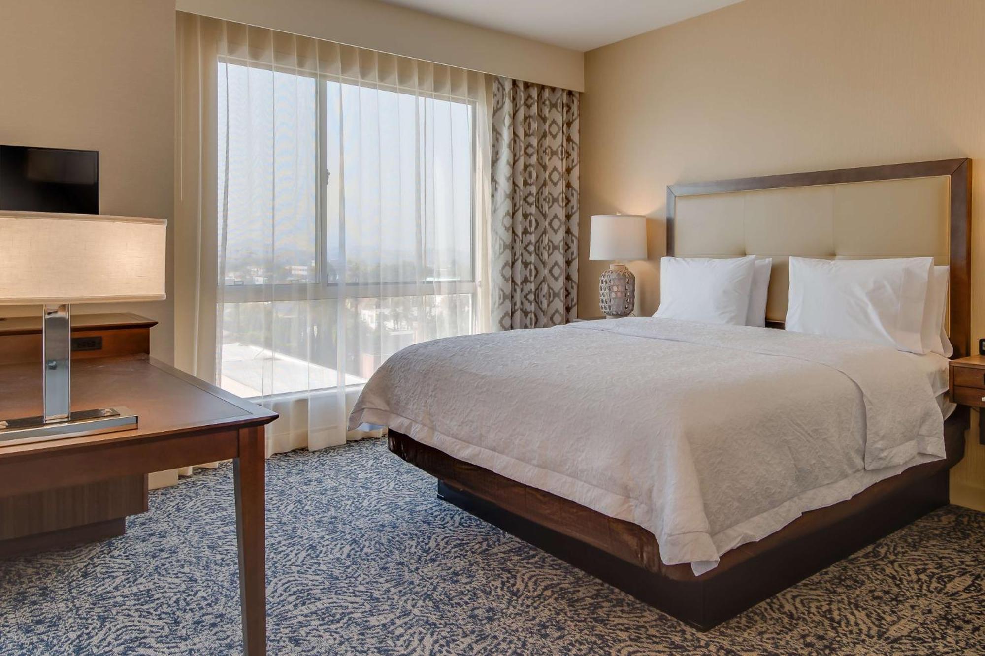 Hampton Inn & Suites Los Angeles - גלנדייל מראה חיצוני תמונה