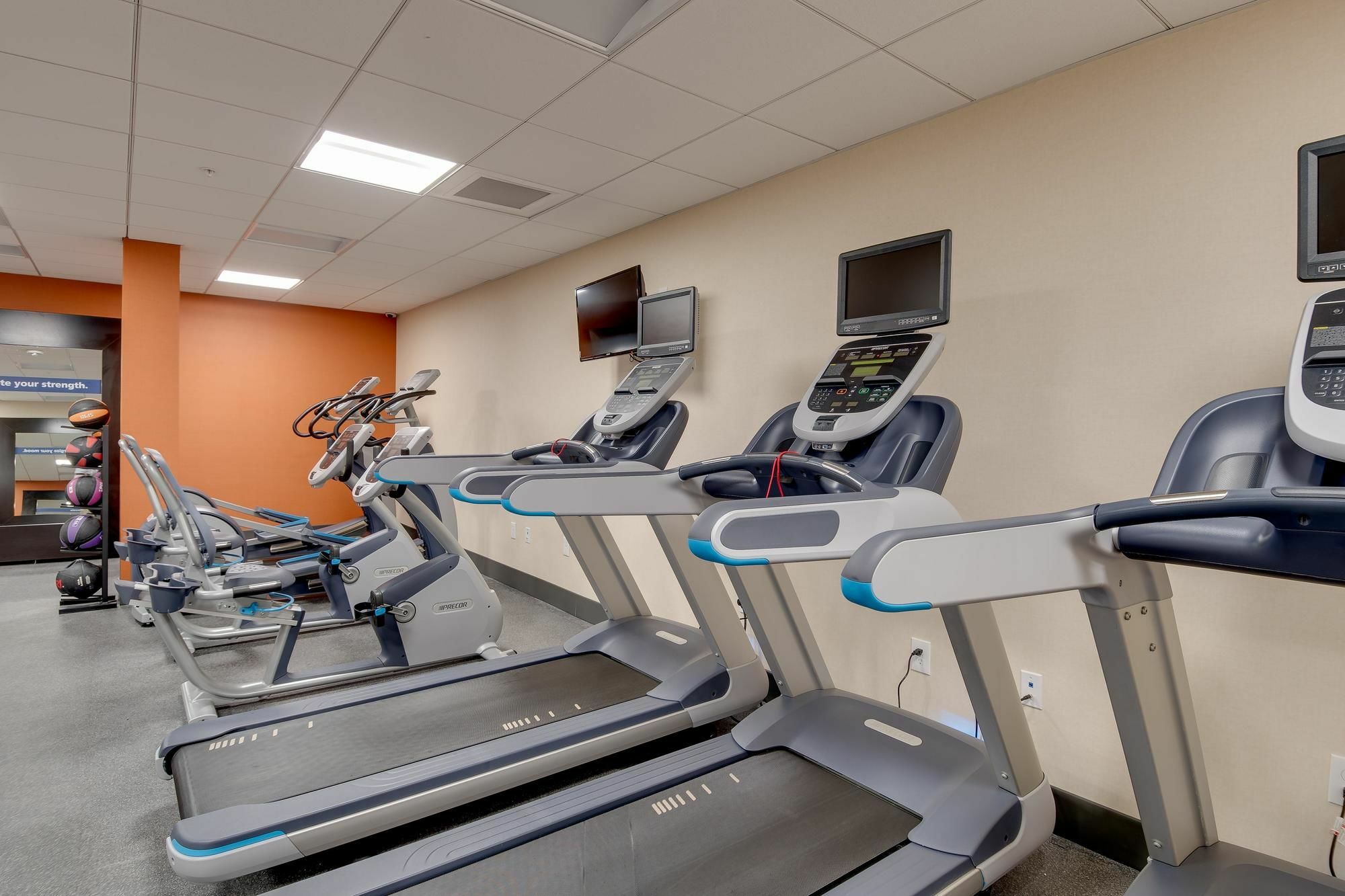 Hampton Inn & Suites Los Angeles - גלנדייל מראה חיצוני תמונה