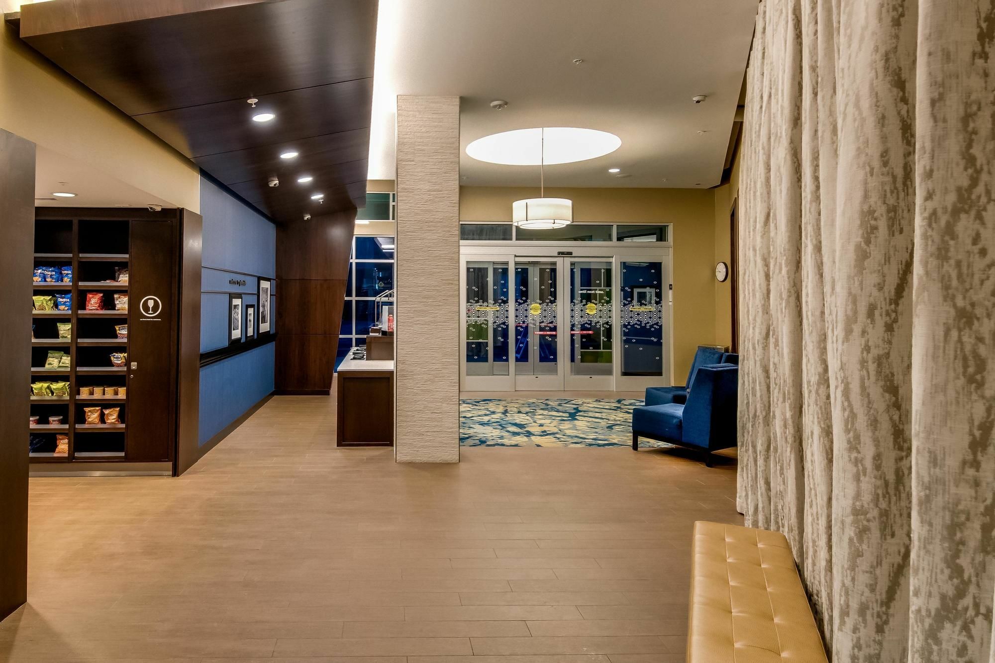 Hampton Inn & Suites Los Angeles - גלנדייל מראה חיצוני תמונה