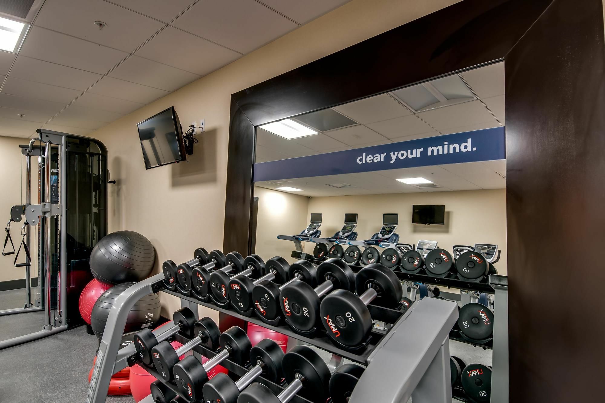 Hampton Inn & Suites Los Angeles - גלנדייל מראה חיצוני תמונה