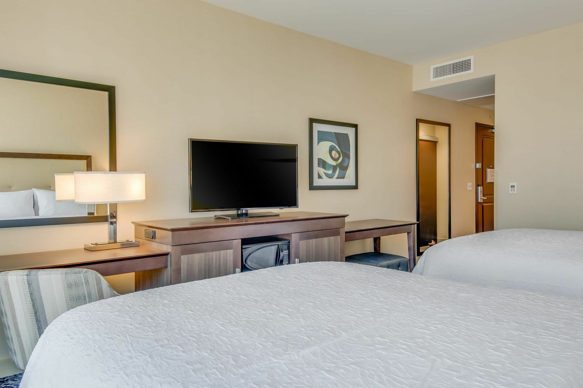 Hampton Inn & Suites Los Angeles - גלנדייל מראה חיצוני תמונה